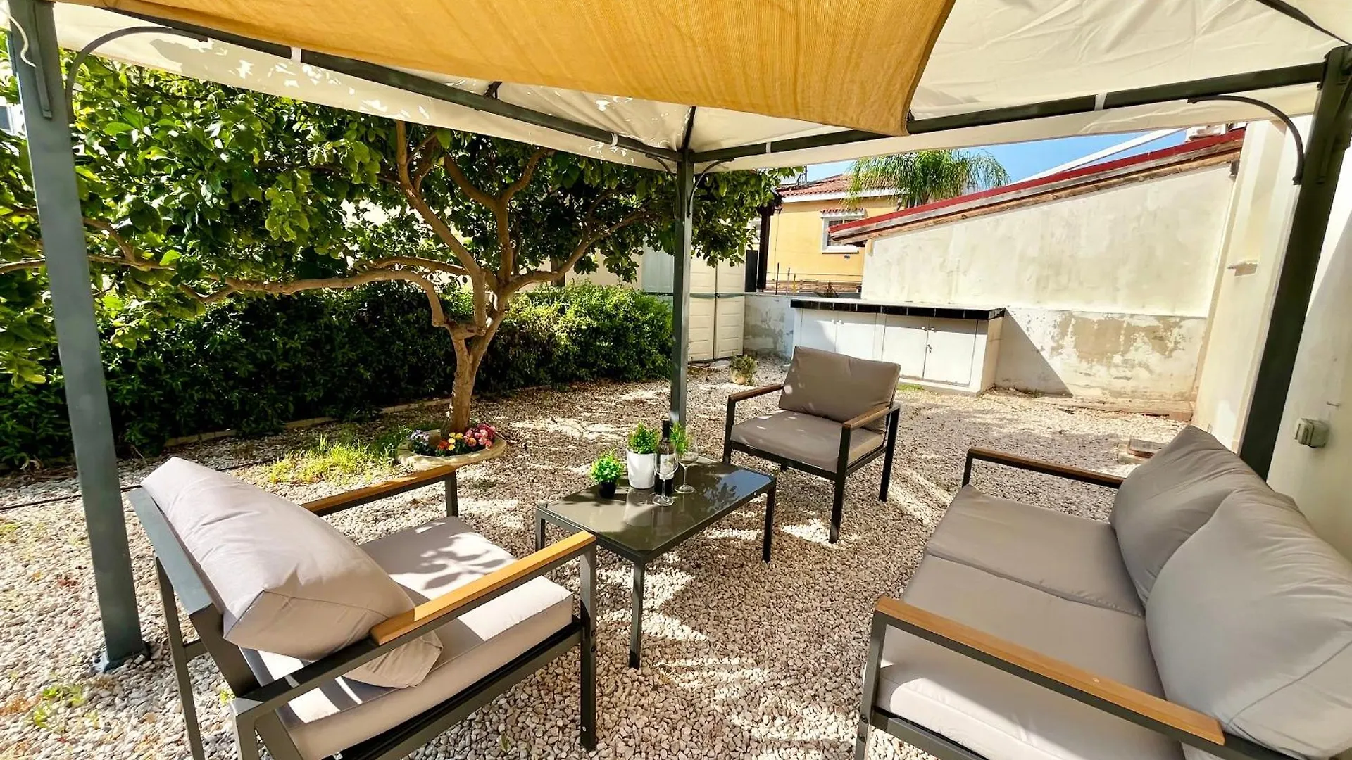 Stay Tranquility Cove Larnaca 0*,  Kıbrıs